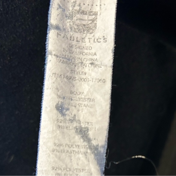 Women’s Fabletics Black Full Zip Athletic Jacket sz XL - Picture 11 of 12